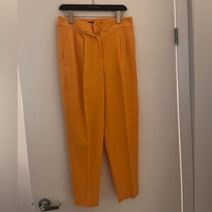 Express suit (can be sold separately)